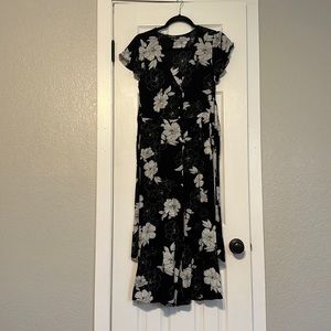 Low cut floral romper from Lulu’s